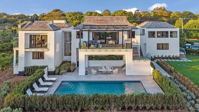 Discover coastal paradise in the Hamptons at this avant-garde - photo 2