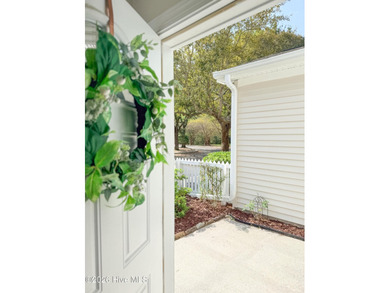 Forest Cove is a hidden gem! Nestled among mature trees and - photo 5