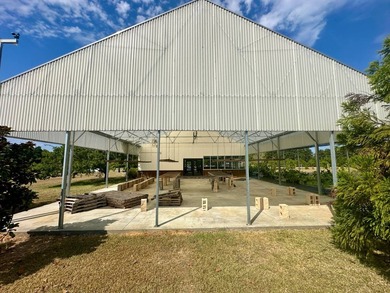Are you in the market for a commercial property with unbeatable - photo 17