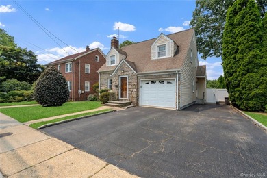 Welcome to this beautifully maintained expanded Cape where - photo 23