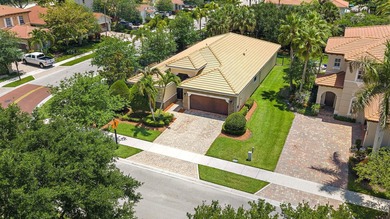 Nestled within the prestigious gated community of Rialto, this - photo 29