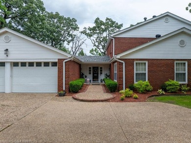 Exceptional value in PRIME LOCATION! This updated brick home on - photo 46