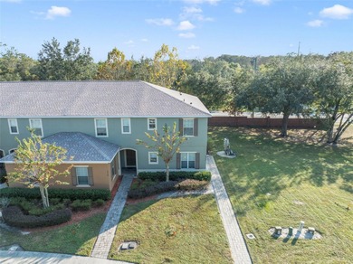 (private lake, pond, creek) Townhome/Townhouse For Sale in Kissimmee Florida