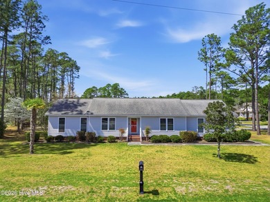 Welcome to this meticulously cared-for home in the desirable - photo 1