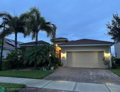 (private lake, pond, creek) Home For Sale in Port Saint Lucie Florida