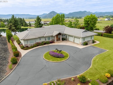 North Umpqua River Home For Sale in Roseburg Oregon