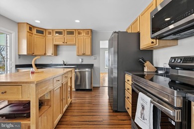 Be prepared to fall in LOVE! This 3-level, 2800+ sq ft home sits - photo 11