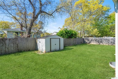 Well-maintained 3 bed 1 bath ranch with fully owned solar panels - photo 22