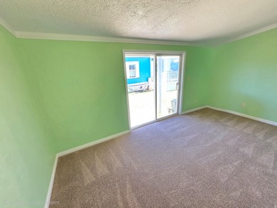 Wow! What a huge Mobile Home Features 5 Bedrooms 2 bathrooms. In - photo 5