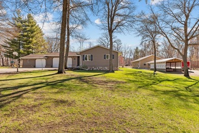 Nestled in the woods just minutes north of Brainerd/Baxter, this - photo 1