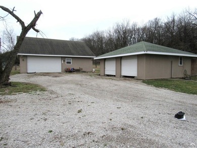 MOTIVATED SELLER -CHARMING COUNTRY PROPERTY ON APPROX. 10 ACRES - photo 4