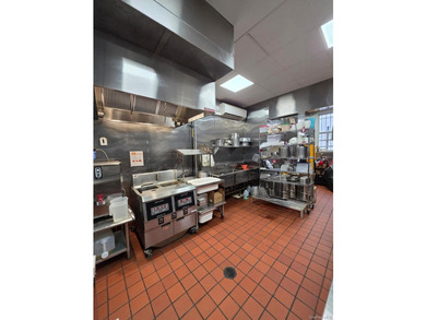 Tremendous opportunity to purchase a fully equipped and income - photo 7