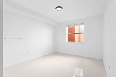 Live the Sunny Isles Beach waterfront lifestyle at Porto