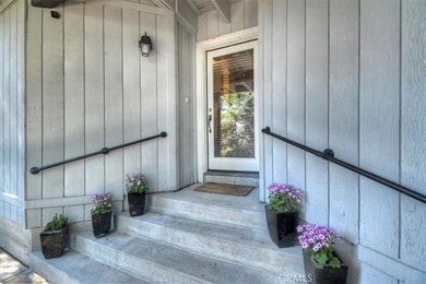 Welcome to a very charming home in the desirable San Moritz - photo 3