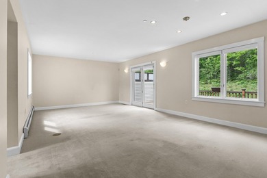 Welcome to easy, maintenance free living in beautiful Belfast - photo 8