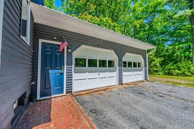 Welcome to 81 Babbidge Road in desirable Falmouth, a peaceful - photo 3