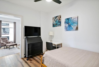 Welcome to luxury waterfront living at River Place, located in - photo 33