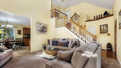 This stunning 3 bed, 2.5 bath house is an exceptional property - photo 3