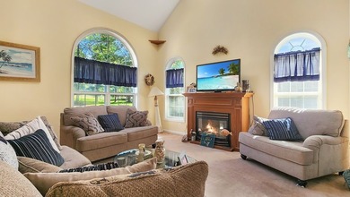 This stunning 3 bed, 2.5 bath house is an exceptional property - photo 4