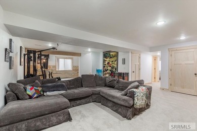 NEW PRICE!! Spectacular newer construction in pristine wooded - photo 43