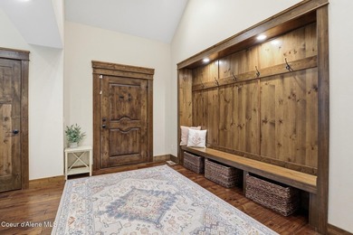 Forest Hills gem in the heart of Hayden! Located in one of the - photo 5