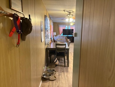 This beautifully kept home features 2 bedrooms, 1.5 bathrooms - photo 9