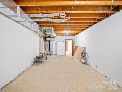 ACCEPTING ALL OFFERS - SELLER IS MOTIVATED Custom-built 2,800 sq