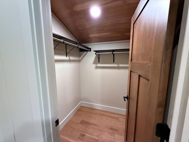 Experience The Kestrel, mountain living at its finest in this - photo 29