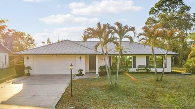 St. Lucie River Home For Sale in Port Saint Lucie Florida