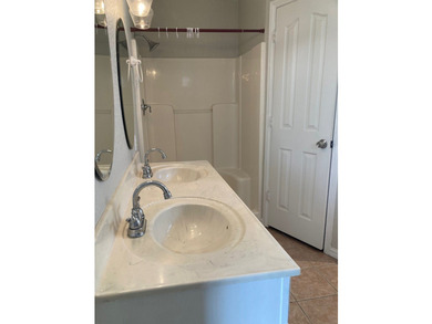 Schedule your tour of this open concept, well maintained & - photo 16