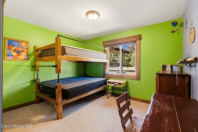 Rarely does a property offer this level of flexibility, privacy - photo 25