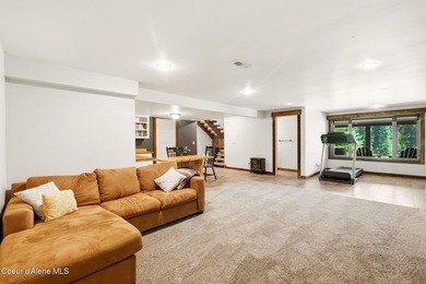 Rarely does a property offer this level of flexibility, privacy - photo 41