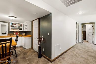 Rarely does a property offer this level of flexibility, privacy - photo 43