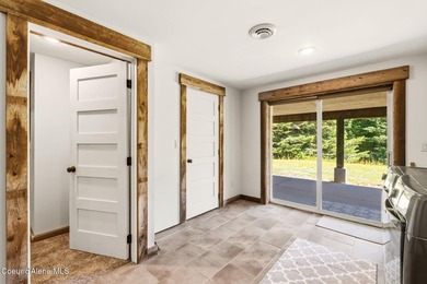 Rarely does a property offer this level of flexibility, privacy - photo 47