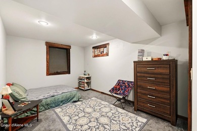 Rarely does a property offer this level of flexibility, privacy - photo 50