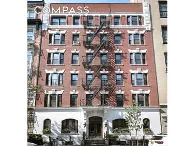OPEN HOUSES BY APPOINTMENT ONLY! An architect-designed and - photo 11