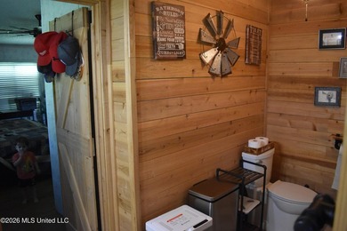 48 acres with a 3 BR 2 BA mobile home, shop, and additional home - photo 17