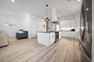 Located in the gated community of Villas of Frangista in Miramar - photo 18