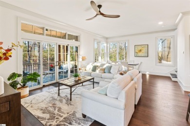 The Woodland Oak is a beautiful 3 story retreat tucked away in