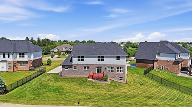 STUNNING NEW CONSTRUCTION blends luxury, sophistication, and - photo 3