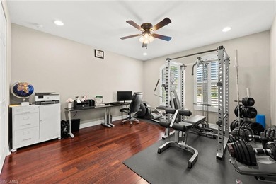 Rare opportunity to own this exceptional 5 bedroom 5 full bath - photo 32