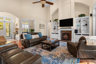 Welcome to Chateaux of Lake Allure - a stunning 4,300 sq. ft - photo 10