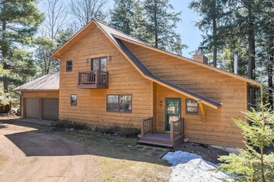 Exquisitely renovated, south-facing chalet-style lakefront - photo 12