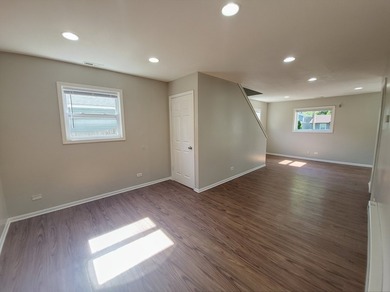 Fresh, bright, and deceptively spacious-121 Highmoor delivers - photo 12