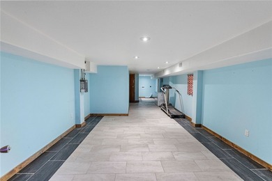 Welcome to your Rockport retreat. This stunning four bedroom - photo 18