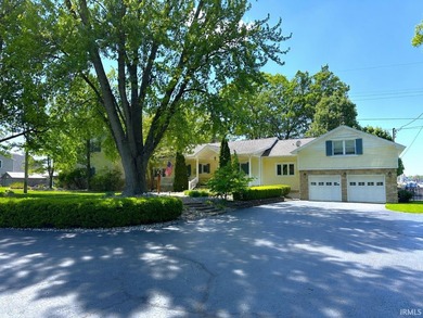 SWEET SUITE RETREAT! 5-7 bed / 6.5 bath lake home featuring 4 - photo 39