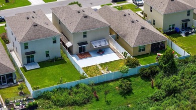 Welcome to 5206 Willow Breeze Way, a modern two-story home in - photo 4