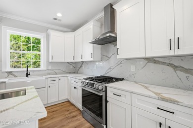 Welcome to this stunning new construction home in the Mapletree - photo 16