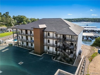 Welcome to the newest building at Robin's at the Water's - photo 40