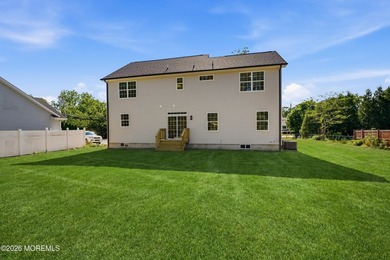 Welcome to this stunning new construction home in the Mapletree - photo 48